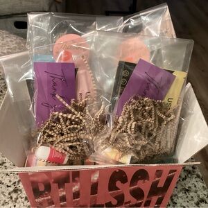 Customer Thank You Bags – Pre-Made Appreciation Gifts- CUTE & AFFORDABLE- 75-Pk